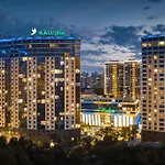 Apartmán в аркадии в стиле лофт с большим балконом и прекрасным видом на море и город! Oděsa