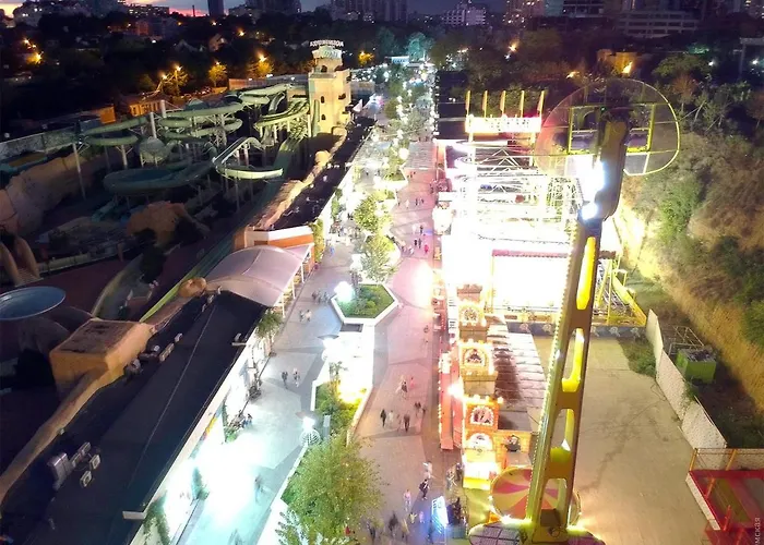 в аркадии в стиле лофт с большой лоджией прекрасным видом на море и город! Odessza