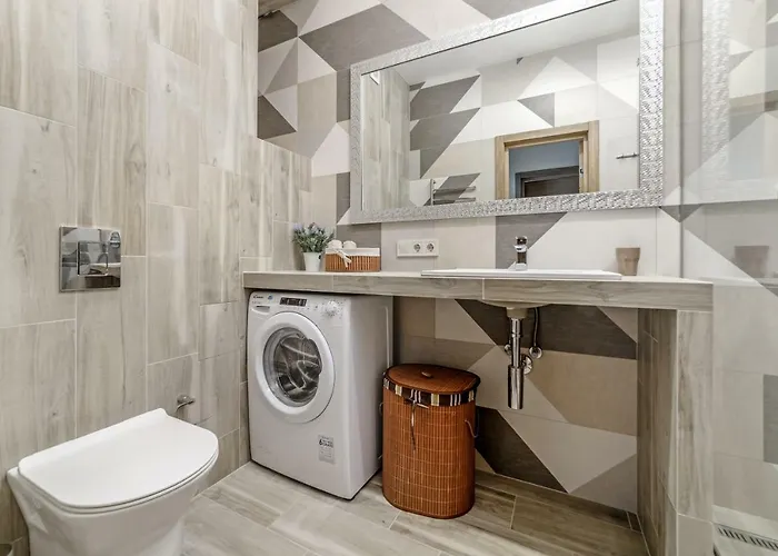 в аркадии в стиле лофт с большой лоджией прекрасным видом на море и город! Apartman Odessza