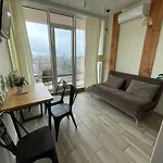 Apartman в аркадии в стиле лофт с большим балконом и прекрасным видом на море и город! *